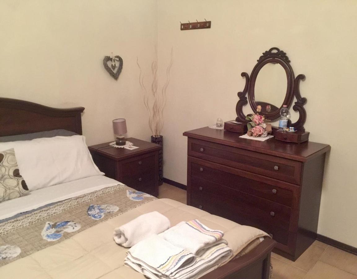 Bed and Breakfast Felix House Codevilla Exteriér fotografie
