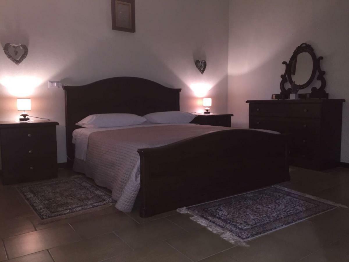 Bed and Breakfast Felix House Codevilla Exteriér fotografie