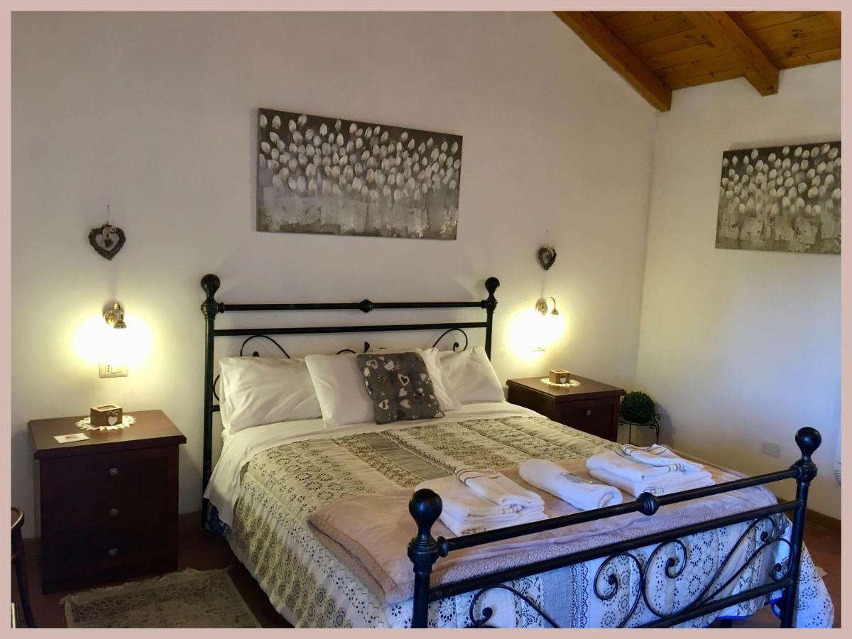 Bed and Breakfast Felix House Codevilla Exteriér fotografie